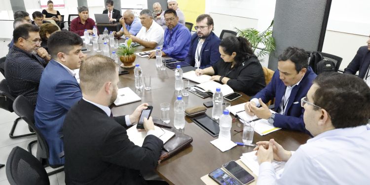 Otro cuarto intermedio aunque con «principio de acuerdo»