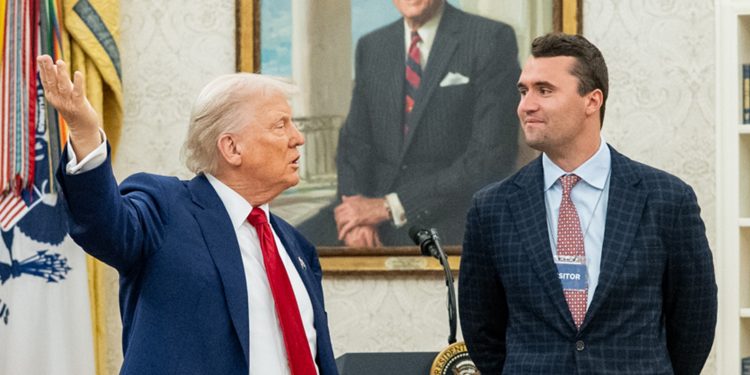 Trump calificó de «momento oscuro» para EE.UU tras asesinato de Charlie Kirk