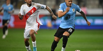 Uruguay quiere sellar su clasificación ante una prácticamente eliminada Perú