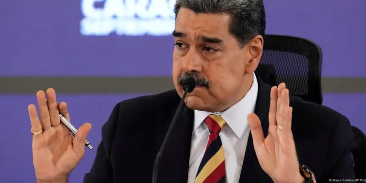 Maduro amenaza con «lucha armada» si agreden a Venezuela