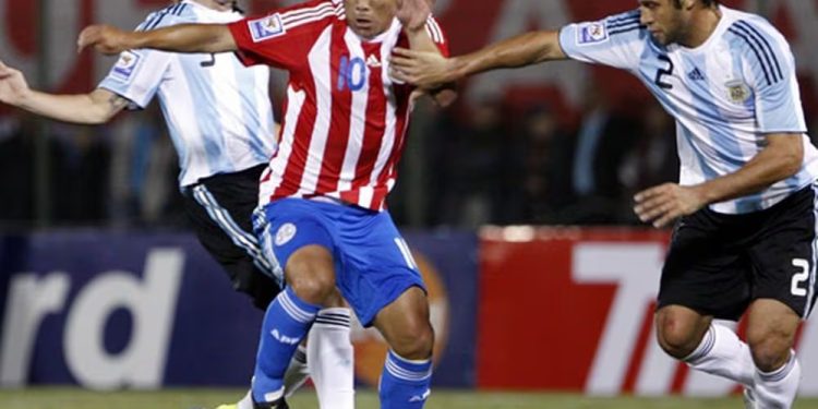 Salvador Cabañas: «este plantel me recuerda al nuestro para Sudáfrica 2010»