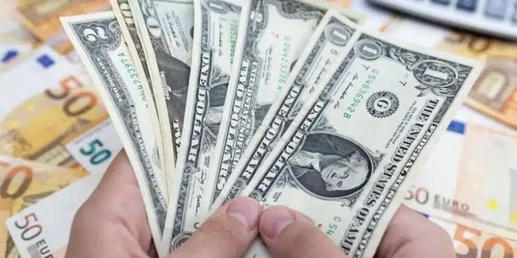 Baja del dólar se presenta como un obstáculo en búsqueda de previsibilidad