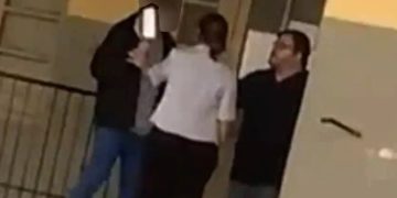 Estudiante habría amenazado a su profesora con cuchillo