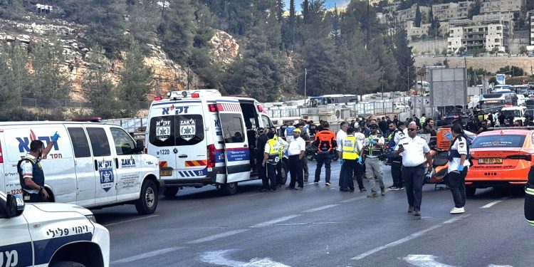 Tiroteo dentro de un bus deja al menos cinco muertos en Jerusalén