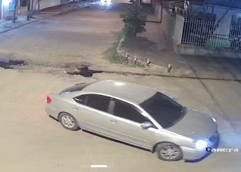 Le balearon la casa pero dicen que se confundieron