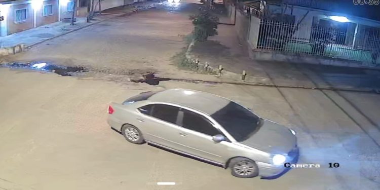 Le balearon la casa pero dicen que se confundieron