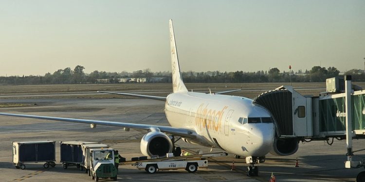 Flybondi lanzó nueva conexión internacional Córdoba-Asunción