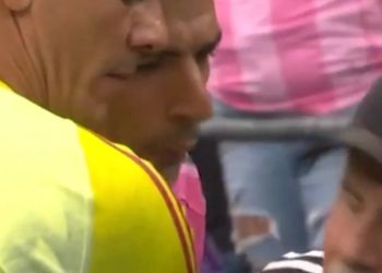 El escupitajo de Luis Suárez a un miembro del cuerpo técnico del Seattle Sounders