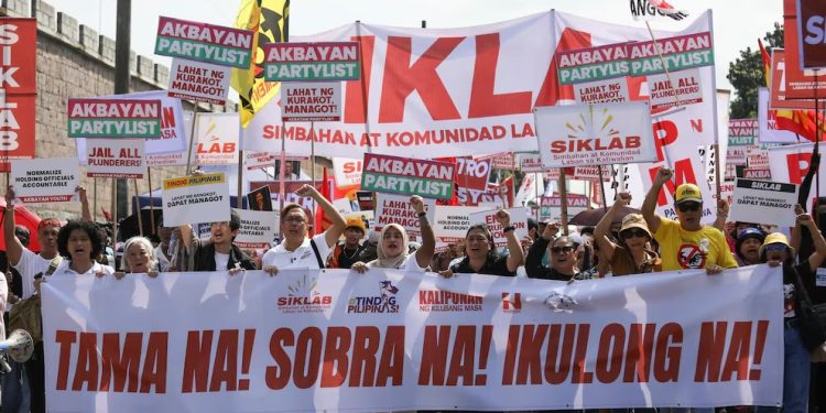 Unas 80 mil personas se manifestaron contra la corrupción en Filipinas