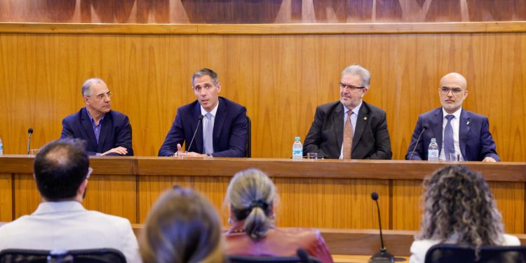 Avanzan plan para fortalecer industrias más sostenibles