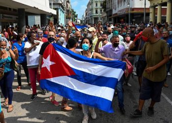 Cuba registra récord de más de 1.000 protestas contra régimen de Miguel Díaz-Canel