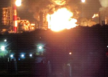 Ucrania atacó oleoducto y una refinería de Rusia, afectando líneas de suministro de combustible