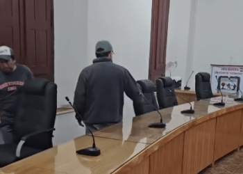Carpintero retiró de vuelta sus sillones de Junta Municipal por incumplimiento de pago