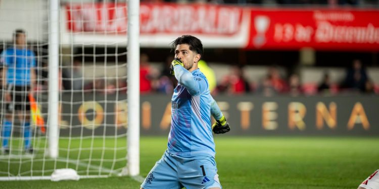 Flamengo sacó a Estudiantes por penales y va por Racing en semifinales