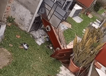 Profanan tumba en San Lorenzo