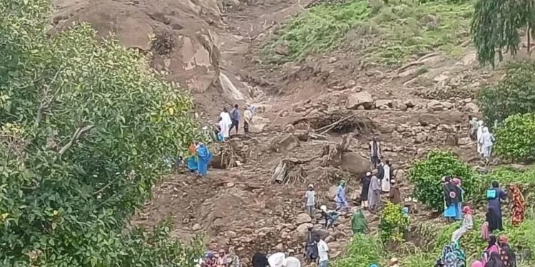 Unos 1.000 muertos en deslizamiento de tierra que arrasó una aldea en Sudán