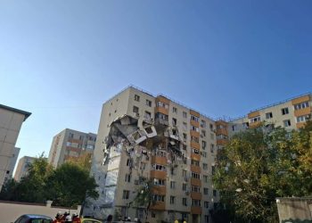 Rumania: Fuerte explosión en edificio residencial deja 3 muertos y 13 heridos