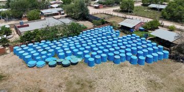 Entregan más de 300 tanques de agua para fortalecer la recolección de lluvia en comunidades del Chaco