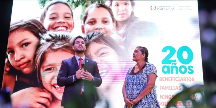 Veinte años del Programa Abrazo