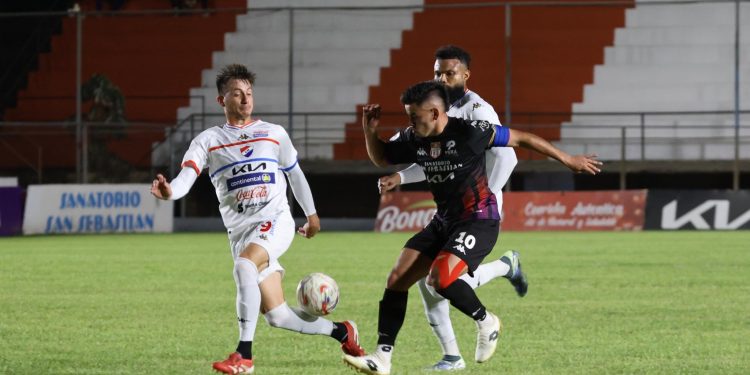 General y Nacional se perjudican mutuamente empatando