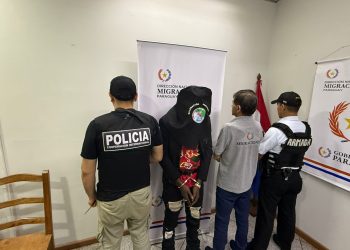 Expulsan del país a angoleño buscado en Brasil por tráfico de drogas