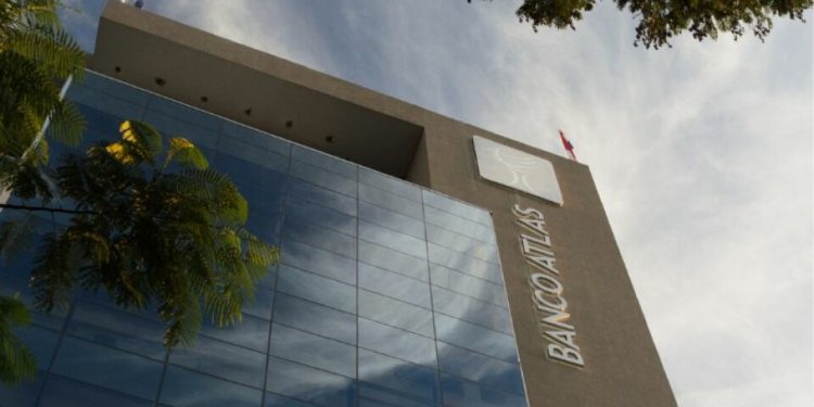 Bancos Atlas y Familiar aclaran que medida judicial no afecta su operatividad