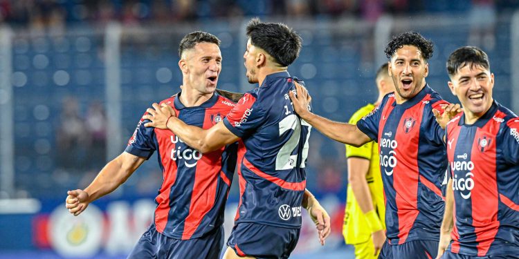 Estreno triunfal del Cerro Porteño de Jorge Bava