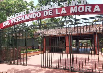 Estudiante que se identifica como «niña» denuncia discriminación en colegio de Fernando de la Mora