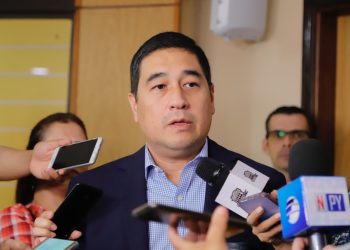 Nakayama ratifica precandidatura a la Presidencia de la República