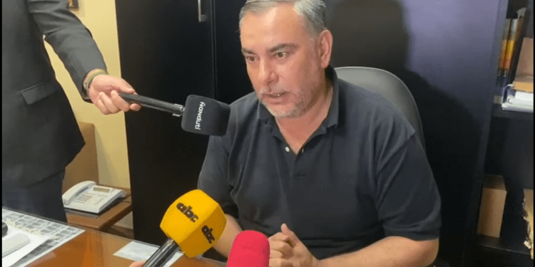 Senador dice que Peña podría ir preso si es que no culmina antes su gestión