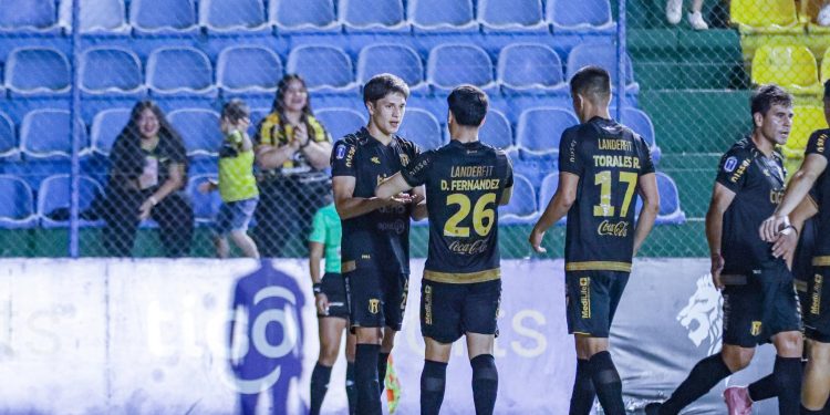 Guarani cumple con su favoritismo y es semifinalista de la Copa Paraguay