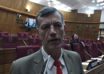 Bancada de HC celebra levantamiento de sanciones contra Cartes