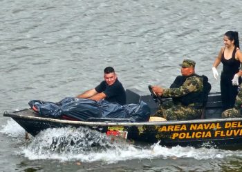 Hallan cuerpo de ciudadano brasileño con múltiples impactos de bala en el río Paraná
