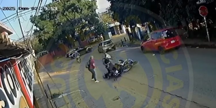 Motobolt reacciona y mata a presunto motochorro