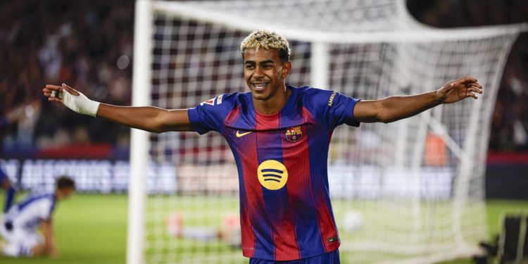 Lamine Yamal negocia para cobrar por autógrafos