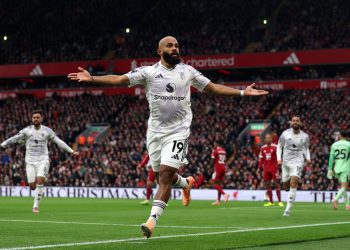 Manchester United rompió la racha de nueve años sin ganar al Liverpool en Anfield