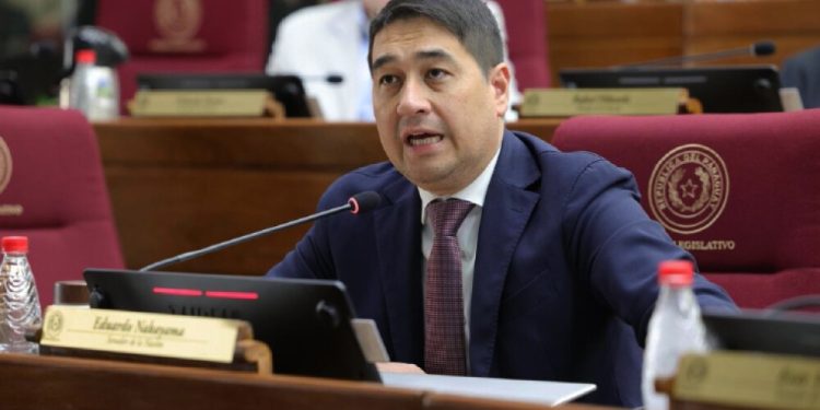 Senador Nakayama apoya a Soledad Núñez de cara a la intendencia de Asunción