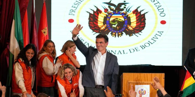 Afirman que nuevo presidente boliviano intentará reestablecer relación con EEUU