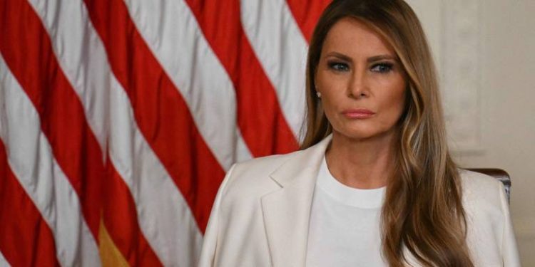 Melania Trump anuncia que negocia liberación de niños ucranianos con Putin