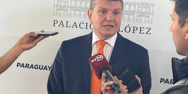 Gobierno está abocado en «recuperar» a Copaco, aseguró Óscar Stark