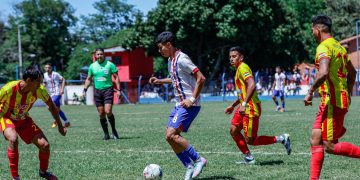 3 de Noviembre quedó como solitario líder en la 3ra división