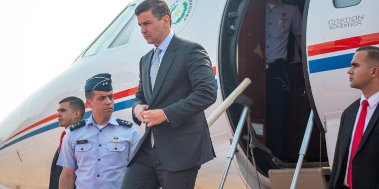 Peña dice que seguirá viajando pese a las críticas