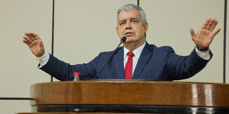 Riera mostró chats para «apedrear» a políticos y «quemar casas de fiscales»