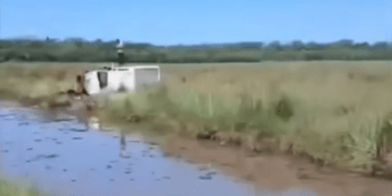 Choque frontal en Saltos del Guairá involucra a vehículo de la Fiscalía