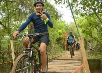 Turismo sobre rieles reaviva antiguos trayectos ferroviarios en Paraguarí