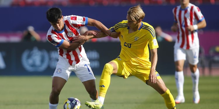 La Albirrojita clasifica pese a caer ante Ucrania