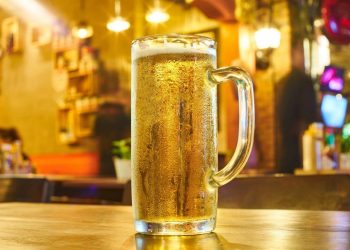 Preparan más de 80.000 litros de cerveza para tradicional fiesta