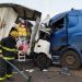 Un fallecido y un herido de gravedad tras choque frontal entre dos camiones