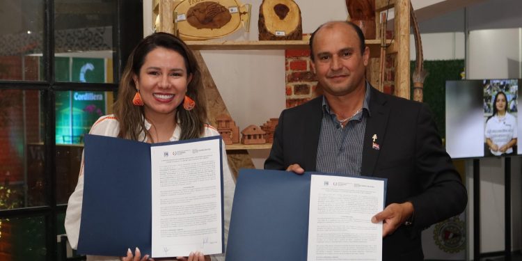 Senatur promueve el turismo en San Cosme y San Damián