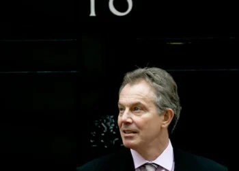 BBC publica que ex Primer Ministro Tony Blair se reunió con Jefrey Epstein durante su mandato
